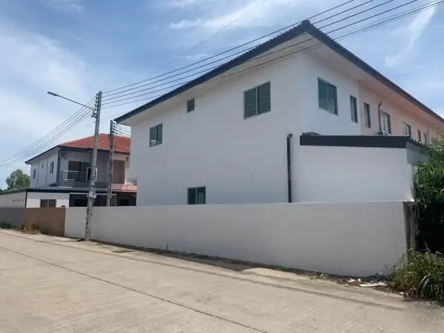 Corner 2-Storey Townhouse for Sale in Pattaya, Bang Lamung, Chonburi - Panthorn Village 3, Soi Siam Country Club, Pornprapanimit 13